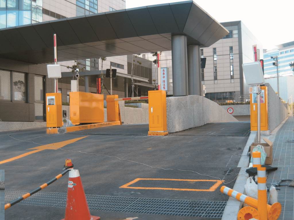 From active to passive: the differences and applications of different types of vehicle RFID readers