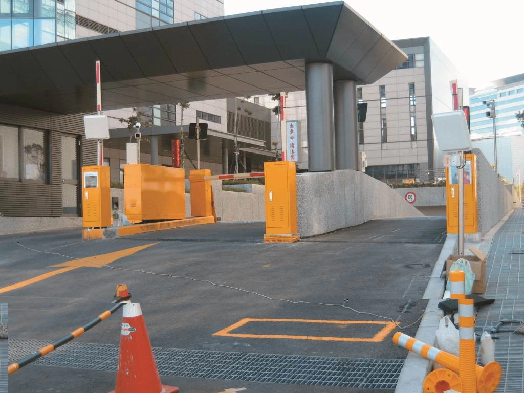 From active to passive: the differences and applications of different types of vehicle RFID readers